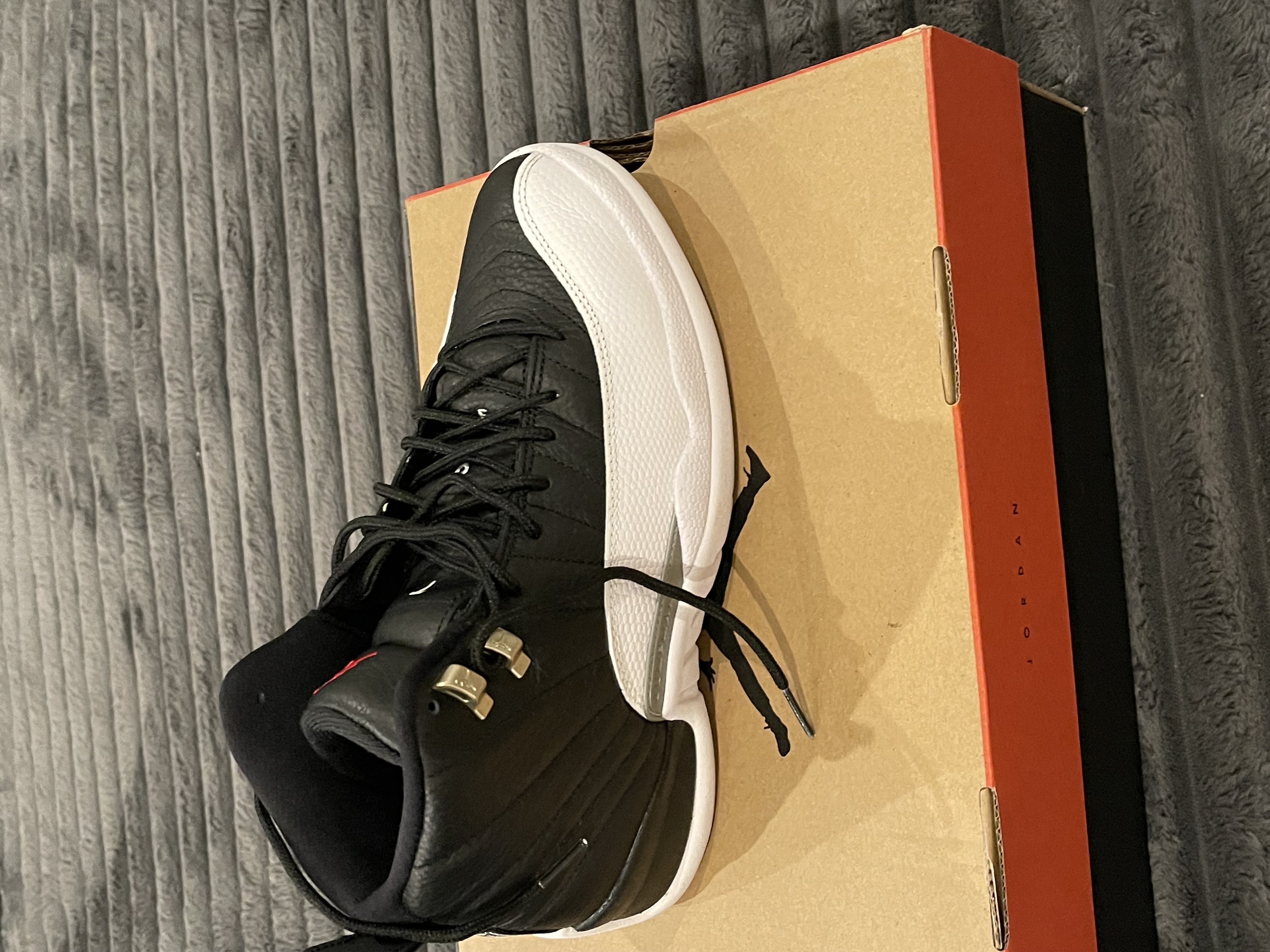 12 Retro