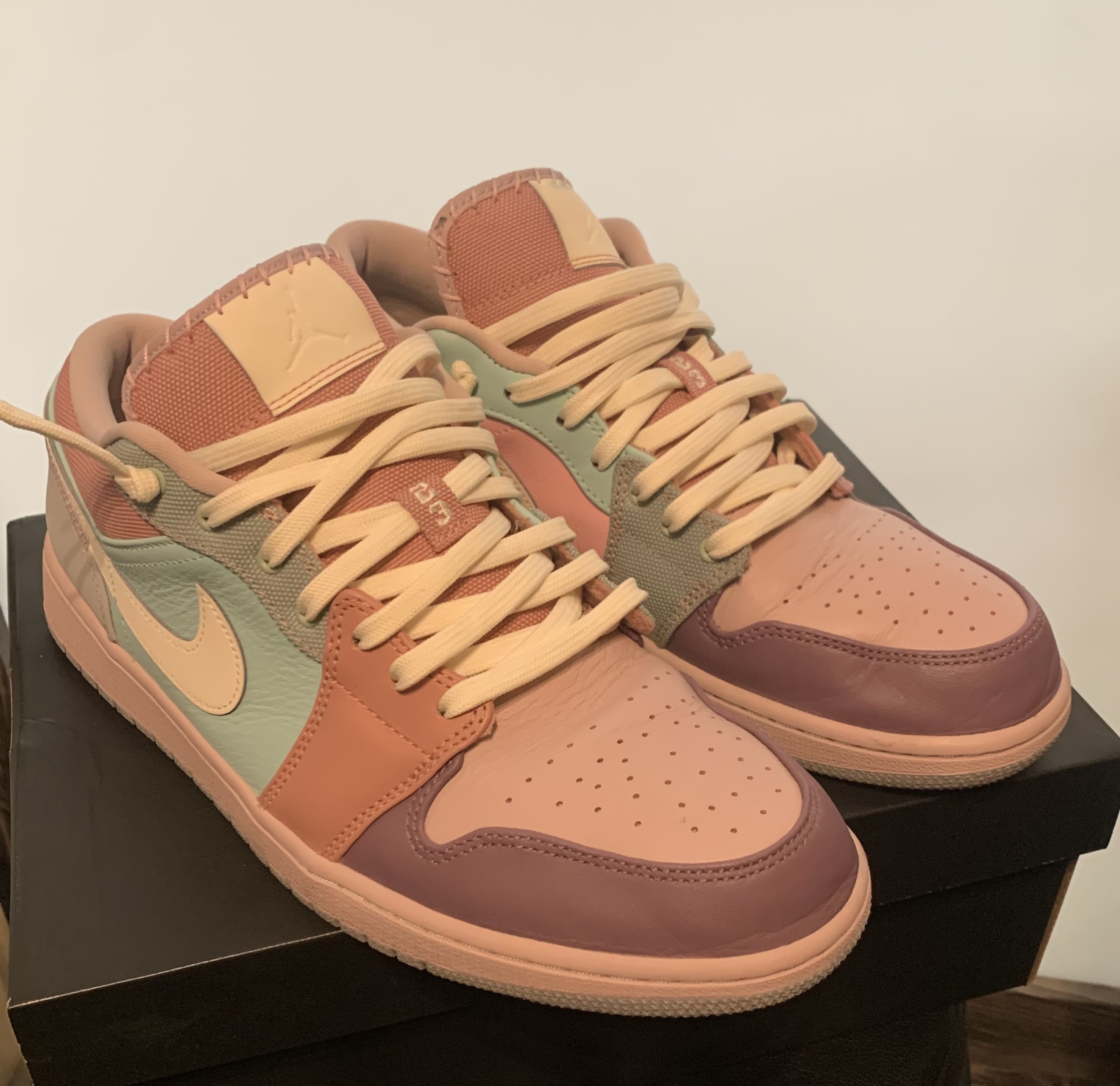 Air Jordan 1 low
